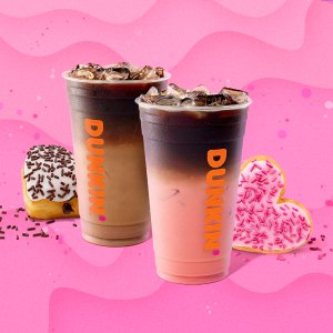 上新：Dunkin Donuts 情人节限定 草莓椰奶特饮、可可摩卡拿铁