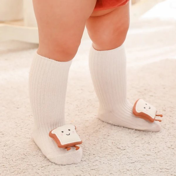 Calcetines de dibujos animados tridimensionales para bebes / ninos pequenos Dispensacion de calcetines antideslizantes para el piso