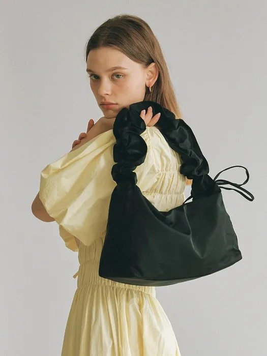 (Priority Shipping) Hani Shirring Bag - Black