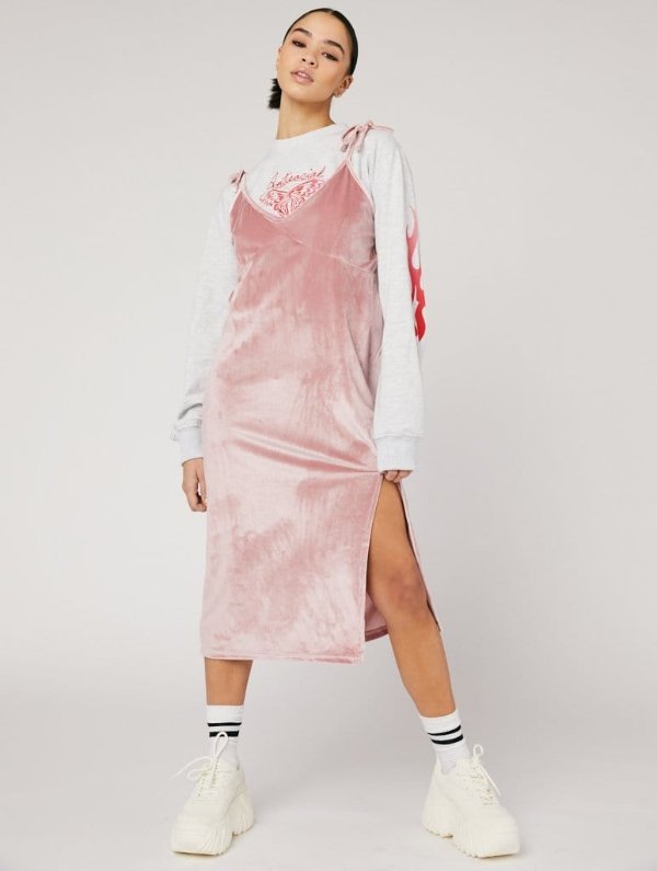 Pink Velvet 吊带裙