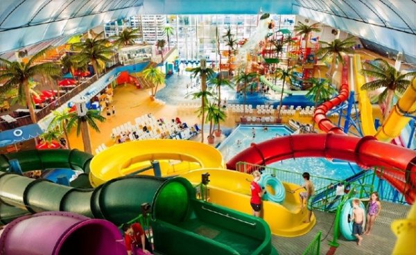 fallsview-waterpark-2021532-3695792-regular.jpg