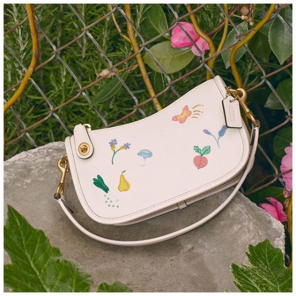 Swinger 20 With Garden Embroidery