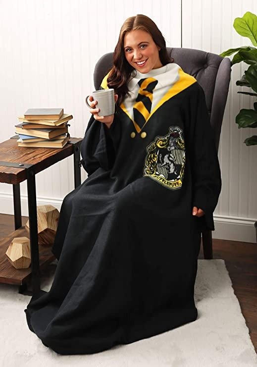 Harry Potter Comfy Throw Blanket with Sleeves, 48 x 71 Inches, Hufflepuff Rules