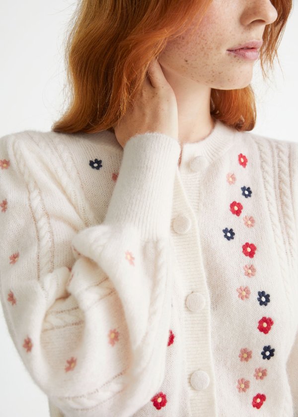Floral Embroidery Knit Cardigan