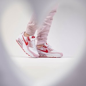 Nike Air Max 90 "Valentine's Day"专属配色即将发售