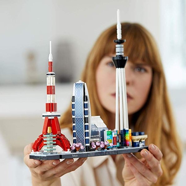 Architecture Skylines: Tokyo 21051 Building Kit, Collectible Architecture Building Set for Adults, New 2020 (547 Pieces)