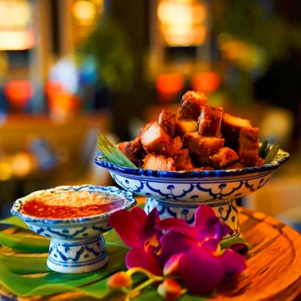 Lao Table