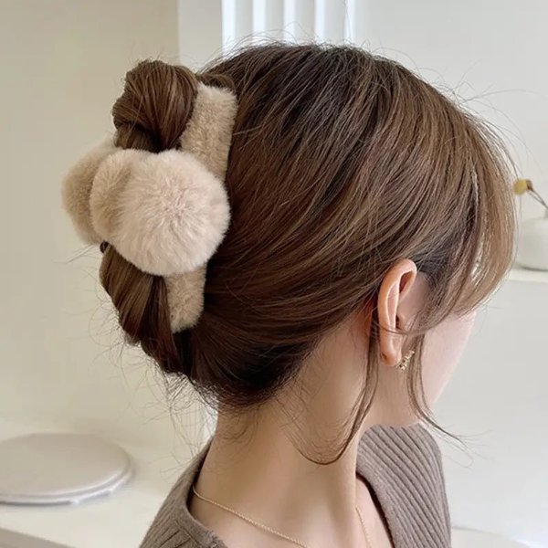 Women's Autumn And Winter Plush Cute Hair Clip Portable Hair Clip - Beauty & Personal Care - Temu