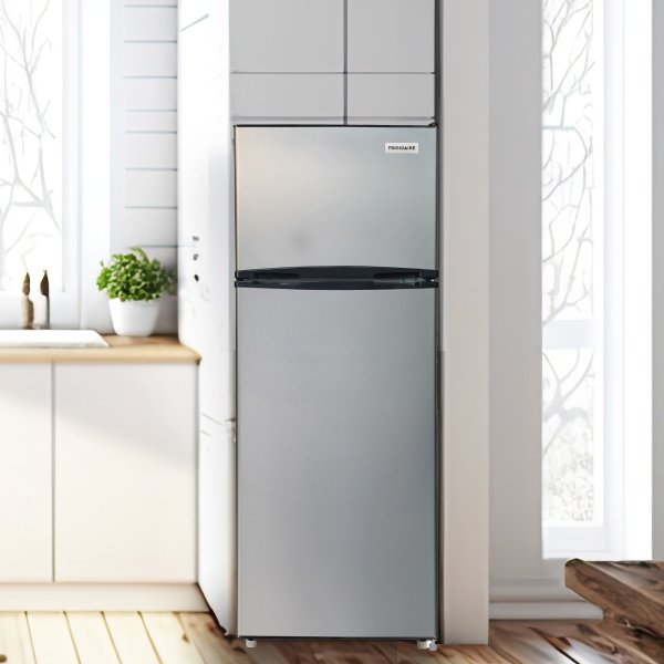 Frigidaire 7.5 Cu. ft. Refrigerator, Platinum Series, Stainless Look (EFR780-6COM)