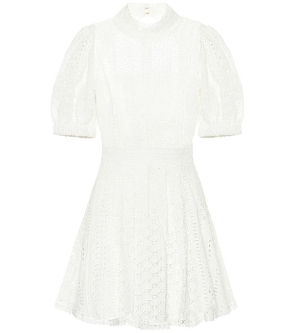 白色连衣裙
