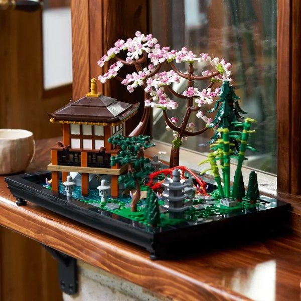 Tranquil Garden 10315 | LEGO® Icons