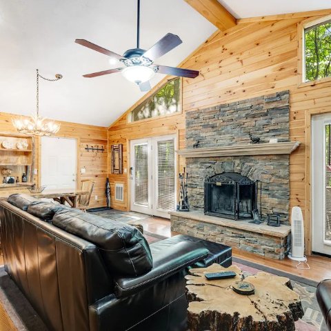 带壁炉和多个阳台 距离滑雪场近北卡Charter Hills 3B2B