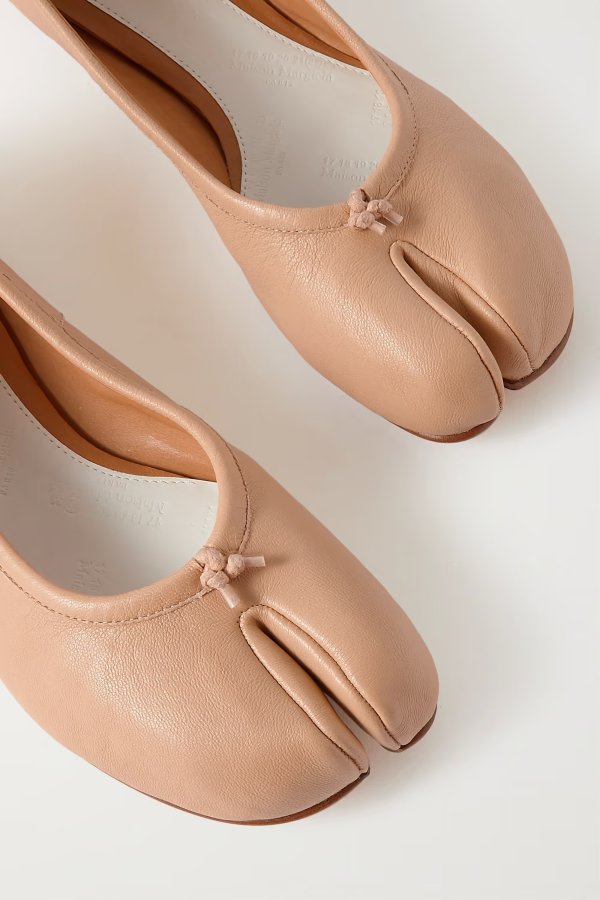Tabi split-toe leather ballet flats