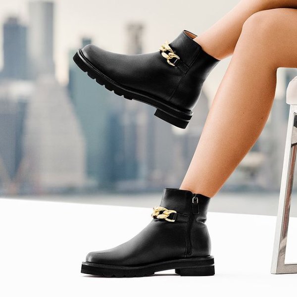 THE CHAIN LIFT BOOTIE BOOT