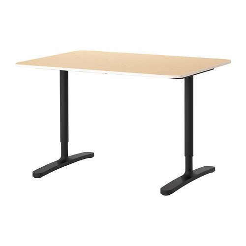 BEKANT Desk - 桦树木/黑色桌腿 - 宜家