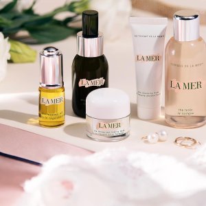 with $150 La Mer Beauty Purchase @ Bloomingdales