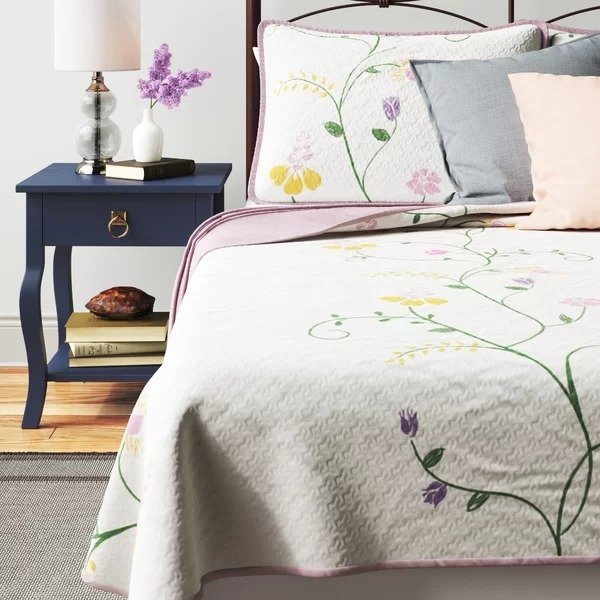 Ralon Cream Reversible Floral 3 Piece Quilt SetRalon Cream Reversible Floral 3 Piece Quilt SetRatings & ReviewsCustomer PhotosQuestions & AnswersShipping & ReturnsMore to Explore