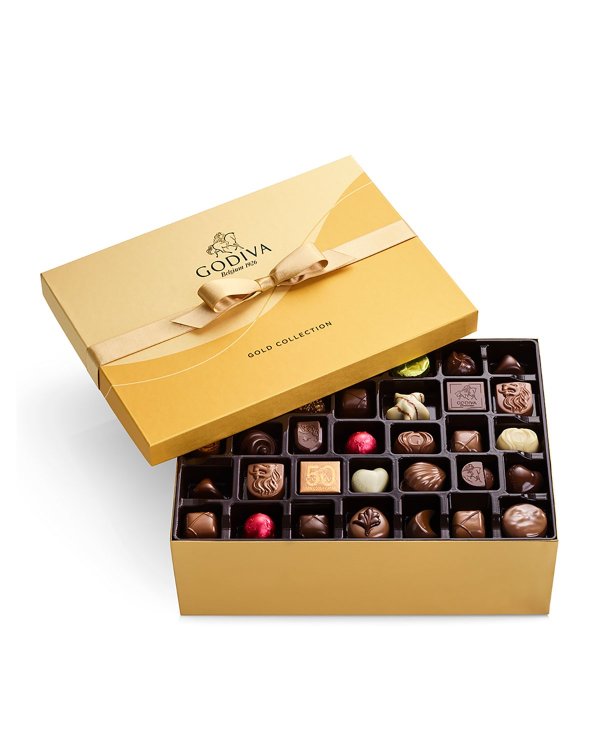 105-Piece Assorted Chocolate Gold Gift Box