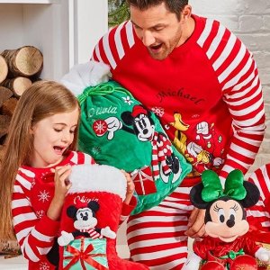 Disney官网 圣诞专场热促 收玩偶、圣诞树挂件、米奇家居服