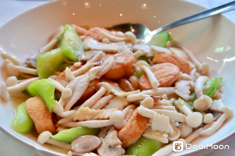 鲜菇丝瓜玉子豆腐.jpg