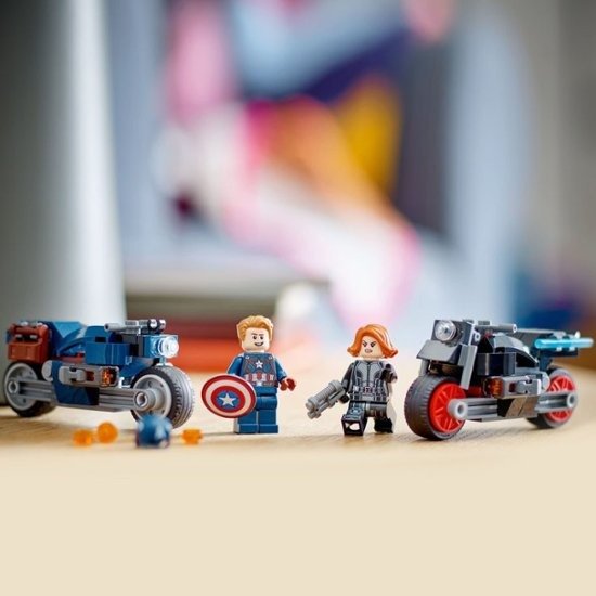 - Marvel Black Widow & Captain America Motorcycles 76260