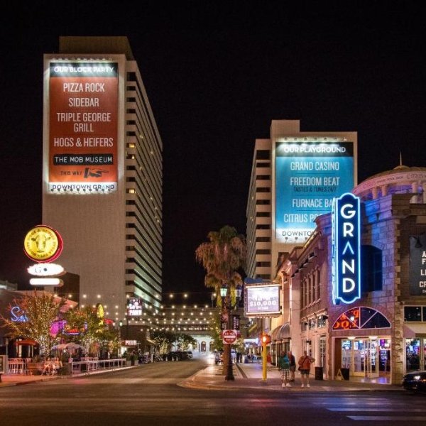★★★ Downtown Grand Hotel & Casino, Las Vegas, USA