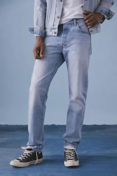 Levi’s® 501 54 Original Slim Fit Jean