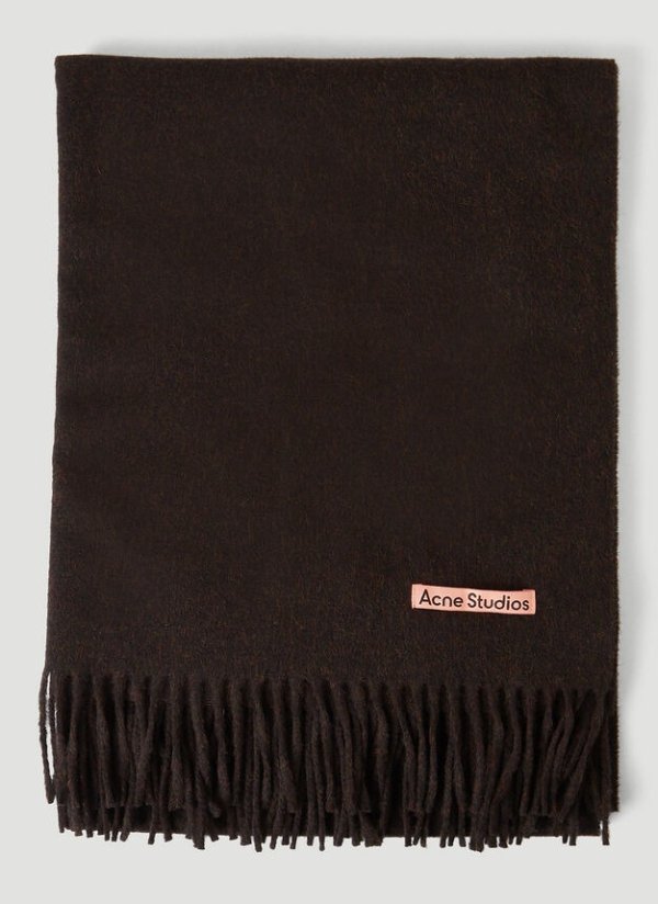 Canada New Scarf in Brown