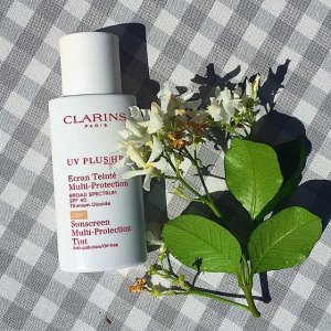 UV PLUS Anti-Pollution Sunscreen Multi-Protection Broad Spectrum SPF 50 @ Clarins