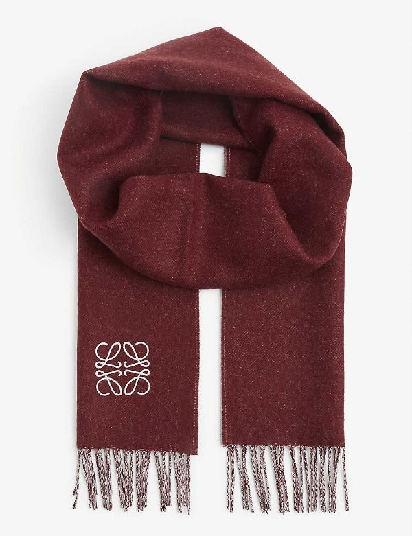 Anagram-pattern fringed wool scarf