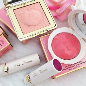 Blushes @ Too Faced