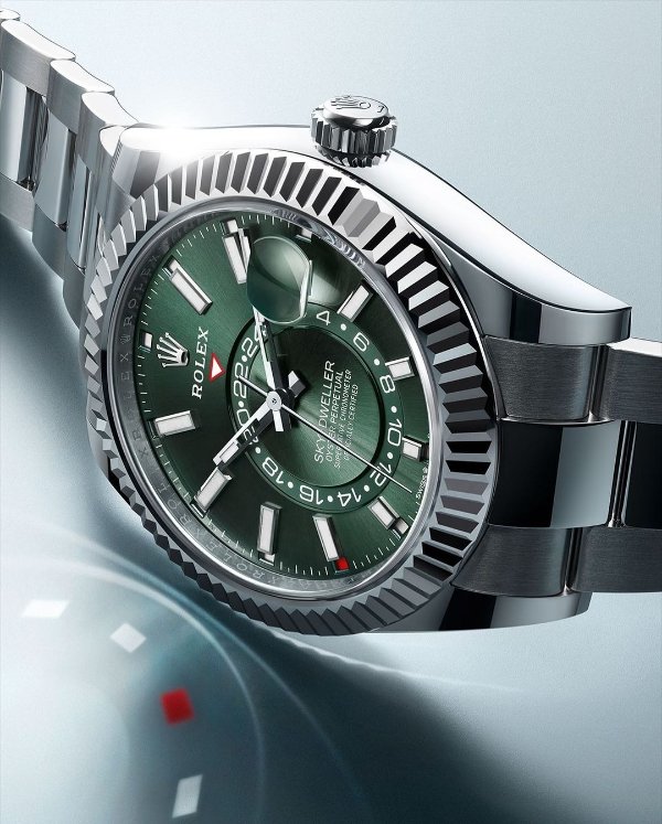 Sky-Dweller GMT Automatic Chronometer Green Dial Men's Watch 336934-0002
