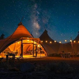 美国多地可选 露营帐篷酒店 赏月看流星 浪漫自驾游住宿