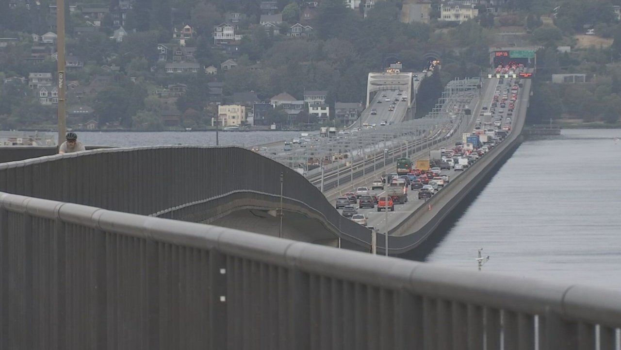 西雅图东区司机出行预警，I-90浮桥西行车道关闭4天！