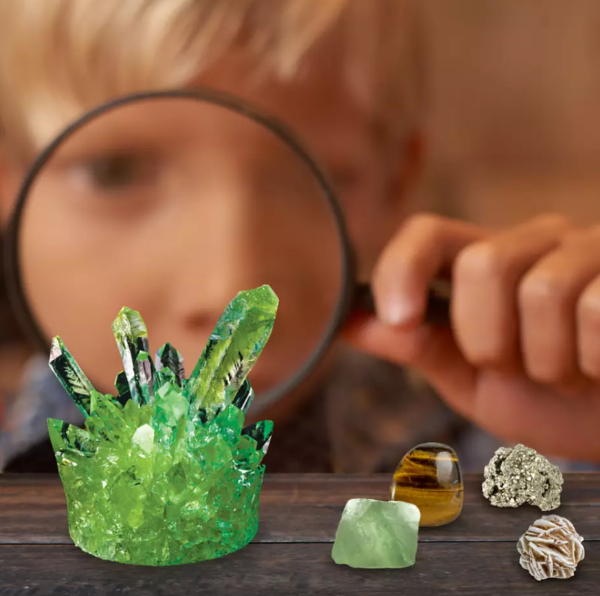 Earth Science Activity Kit – National Geographic | shopDisney
