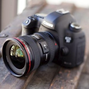 Canon EOS 数码单反相机 5D 6D 系列超值特卖