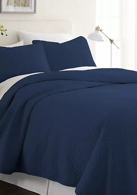 Premium Ultra Soft Herring Pattern Quilted Coverlet Set