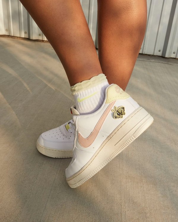 Air Force 1 '07 SEWomen's Shoes