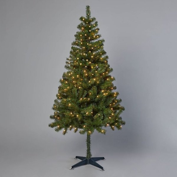 6尺带灯圣诞树