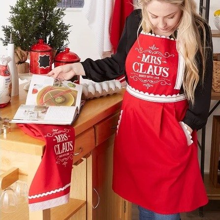 DII Claus Chef Kitchen Set, Set of 3 - Mrs Claus