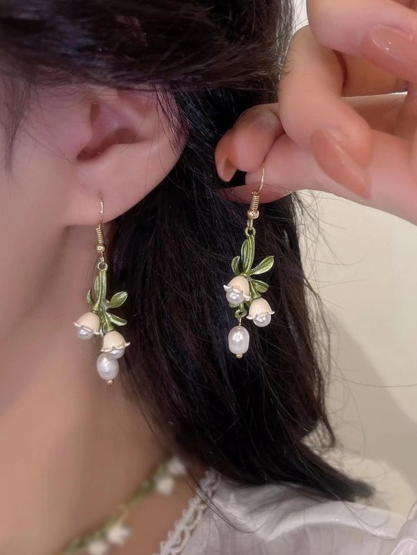 Flower Decor Drop Earrings