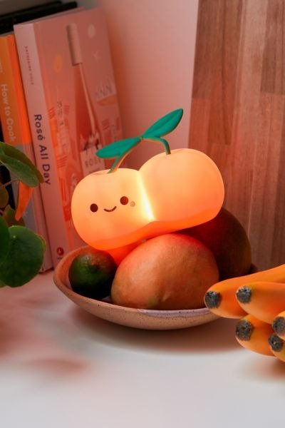 Smoko UO Exclusive Fruit Light