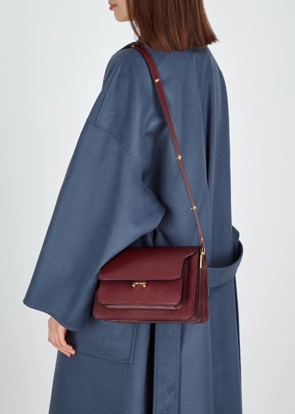 Trunk burgundy leather shoulder bag