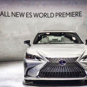 新世代 Lexus ES 中大型行政轿车