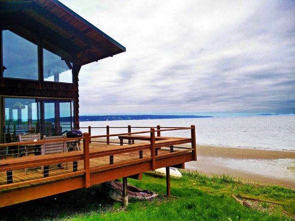 Buddy&#x27;s Beach House - Houses for Rent in Langley, Washington, United States