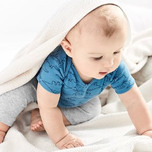 新春独家：Carter's童装官网 有机棉服饰低至3.2折热卖，更亲肤的好材质