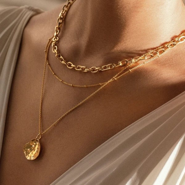 Nura Small Shell Necklace Set | Jewellery Sets | Monica Vinader