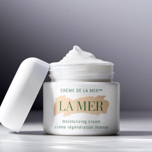 With Any $150 La Mer Purchase @ Saks Fifth Avenue