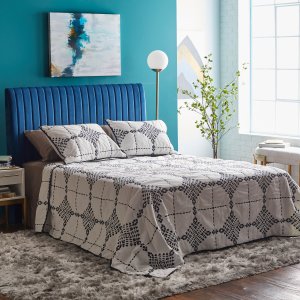MoDRN Neo Luxury 3 Piece Embroidered Full/Queen Quilt Set