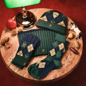 Uniqlo X JW Anderson Holiday Accessory Collection